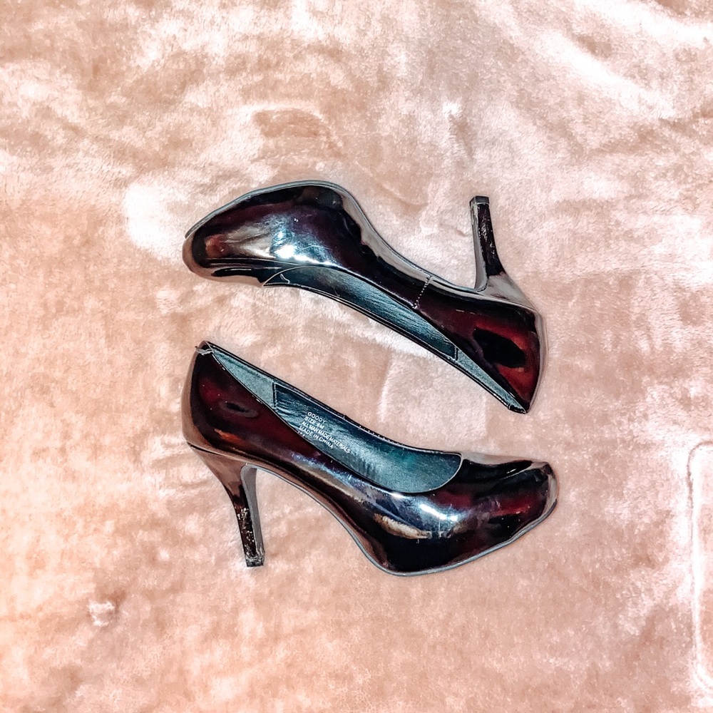 Goody Madden Girl Pumps